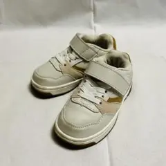 Item thumbnail for item 3474debf-6e97-4ca8-995b-9dcf942e81b5