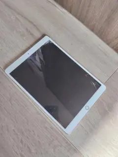 iPad Pro (10.5インチ) ローズゴールド 画面にひびあり