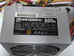 玄人志向 KRPW-SS600W/85+ 600W 電源ユニット