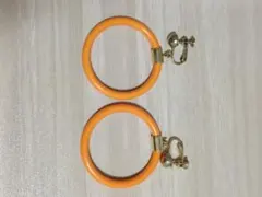 オレンジ フープ イヤリング　レトロのサムネイル