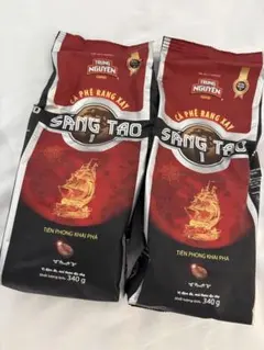 Item thumbnail for item d5076ee0-2b3c-46db-8097-a388b4f2ae45