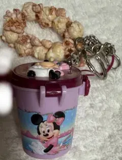TDS ミニー ポップコーンバケット風 キーホルダー ポップコーンチャーム付き