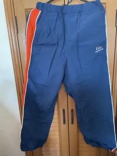 新品未使用ロデオクラウンズワイルドボウルのシャカシャカラインパンツ