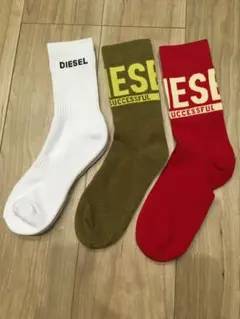 DIESEL ロゴ入りソックス 3足セット