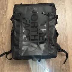 THE NORTH FACE ヒューズボックス リュック ブラックのサムネイル