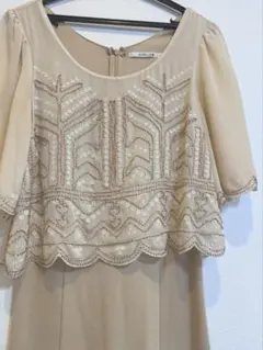 ジュエリウム　刺繍ワンピース　パーティードレス ビーズ