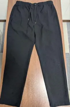 LA KORE　スリムフィット ブラックパンツ ウエストゴム