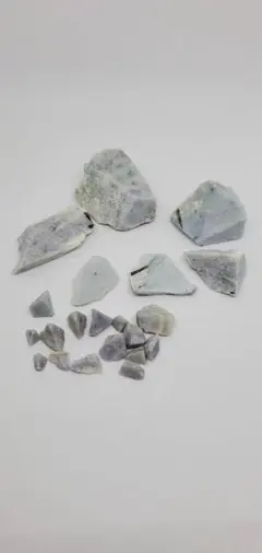 ［妖精］糸魚川 ラベンダー翡翠 翡翠 原石 1.8g 2025年最新翡翠 糸魚川 ラベンダーの人気アイテム - メルカリ