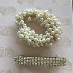 ヘアアクセサリー　2個セット　パール付きヘアゴム＆ラインストーン付きバレッタ　金