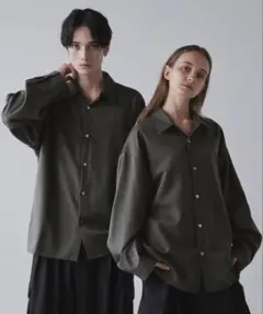バルーン袖ルーズレギュラーカラーシャツ
