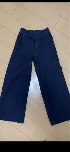 UNIQLO ワイドトラウザージーンズ　ネイビー　s