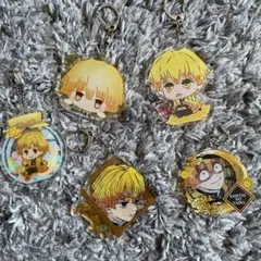 鬼滅の刃　我妻善逸　キーホルダー