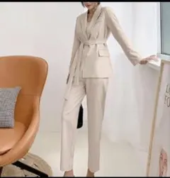 新品未使用　薄いピンク　スーツ　セットアップ