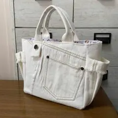 デニムリメイク⭐️ホワイト⭐️ハンドバッグ⭐️デニムバッグ⭐️トートバッグ⭐️ハンドメイド