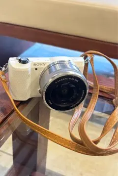 SONY α5000 ホワイトレンズキット ミラーレス 初心者おすすめ