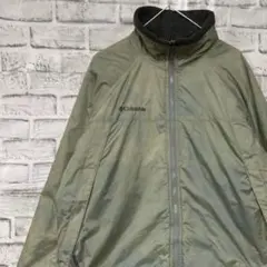 コロンビア　ナイロンジャケット中綿　カーキM ロゴ刺繍アウトドア0120