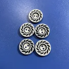ボタン　5個