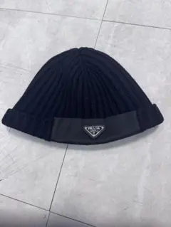 高尾様お買い上げです。PRADA グレー ニット帽 新品タグ付き 高尾様お買い上げです。PRADA グレー ニット帽 新品タグ付き - メルカリ
