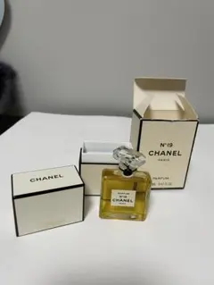 未開封！CHANEL N°19 PARFUM 14ML 20250203
