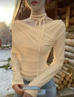 オフショルダー　イエロートップス　ワンホン