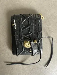 KMRiiレザーコンチョウォレット三つ折り財布