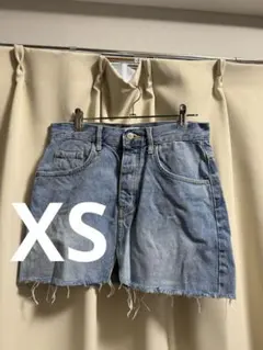 ライトブルーデニムカットオフミニスカート