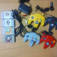 【あー様専用ページ】ゲーム4本、コントローラー4つ