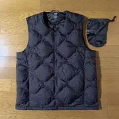 美品UNIQLOユニクロウルトラライトダウンウェーブキルトベストサイズMカラー黒