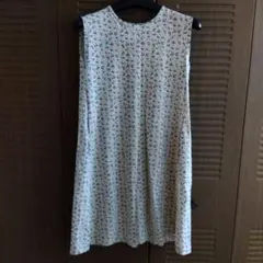 ユニクロUNIQLOポール&ジョー花柄 ノースリーブワンピース160cmのサムネイル