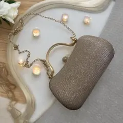 Item thumbnail for item 4c6d25a0-bf8b-4250-990e-5c3f232583a4