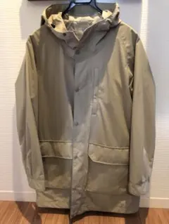 UNIQLO ベージュ マウンテンパーカー フード付き