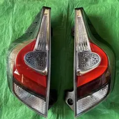 NHP10 中期 アクア 左右 テールレンズ - メルカリ