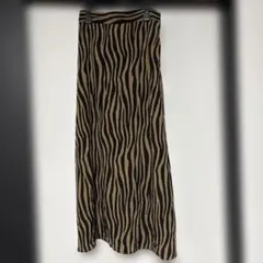 AZUL BY MOUSSY ゼブラ柄フレアスカート Mサイズ