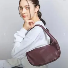 【美品】BEAUTY&YOUTH ハーフムーン ワンショルダーバッグのサムネイル