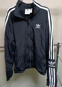 アディダス LOCK UP TRACK TOP ブラック 短丈S H41391