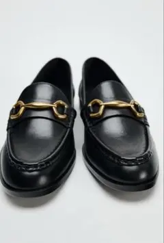 ZARA レザーローファー ゴールド金具付き
