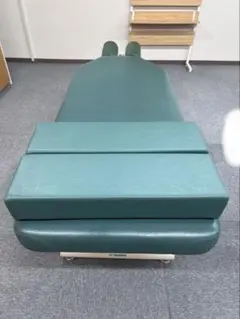 千葉県鴨川 手動式昇降マッサージベッド 有孔 着脱ヘッドレスト 直接お