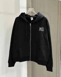 ブラック フルジップ パーカー