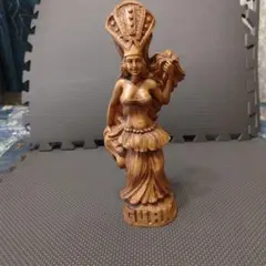 GUAM 置物 フィギュア