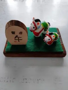 馬と子馬の陶器製置物