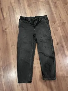 【美品】ユニクロ　リラックスアングルジーンズ　Sサイズ