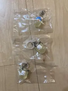 サンリオ めじるしアクセサリー なりきりオイスター ポチャッコ タキシードサム