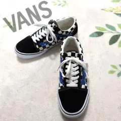 VANS off THE WALLホワイト/ブラック ブルービジュー レデース