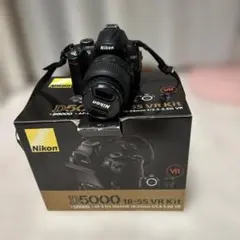 Nikon D5000 ダブルズームキット 美品 Nikon デジタル一眼レフカメラ D5000