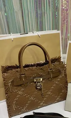 Item thumbnail for item 3b3c00e9-2afb-4c27-99ef-262212771d00