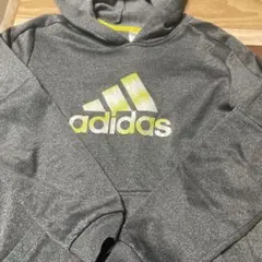 adidas グレー フード付きパーカー 150 暖かいclimawarm