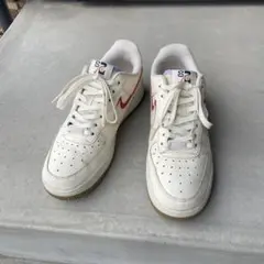 ナイキスニーカーエアフォース1セイルシナバーファントム25.5㎝