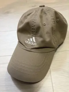 adidas ベースボールキャップ ベージュのサムネイル