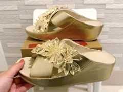 【新品未使用・箱付】fitflopルンバ スターバースト クロススライド US6のサムネイル