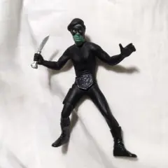 アクションフィギュア 黒と緑のキャラクター